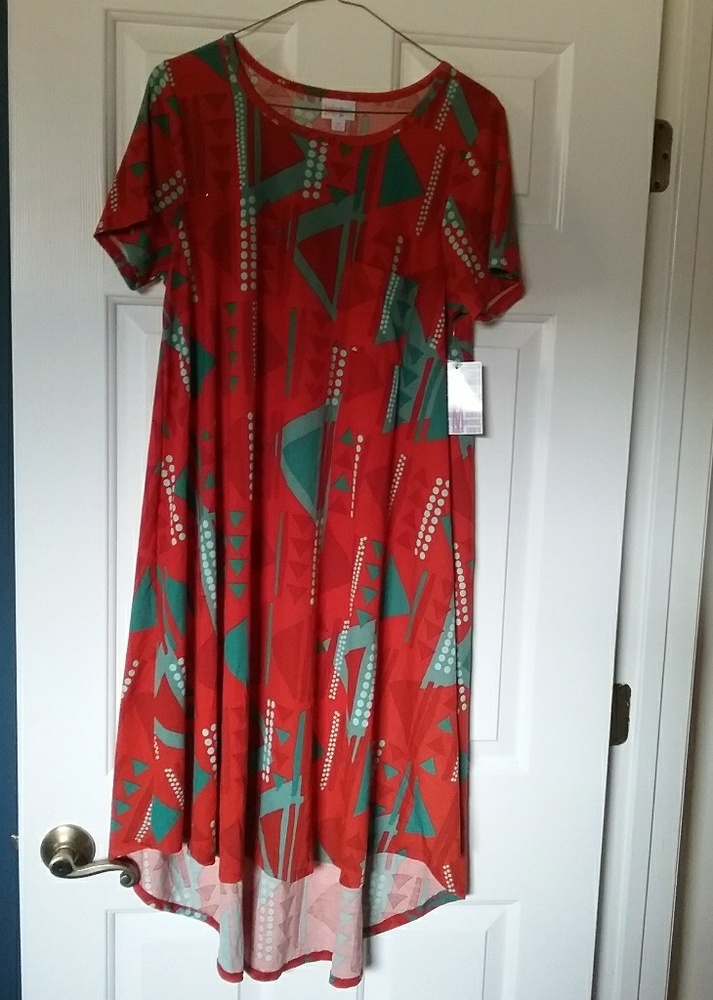 LULAROE CARLY DRESS SIZE M